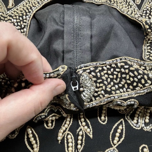 JKARA Black Gold Beaded Tank Top L Scallop Hem Cocktail Party Art Deco Glam - Picture 5 of 8